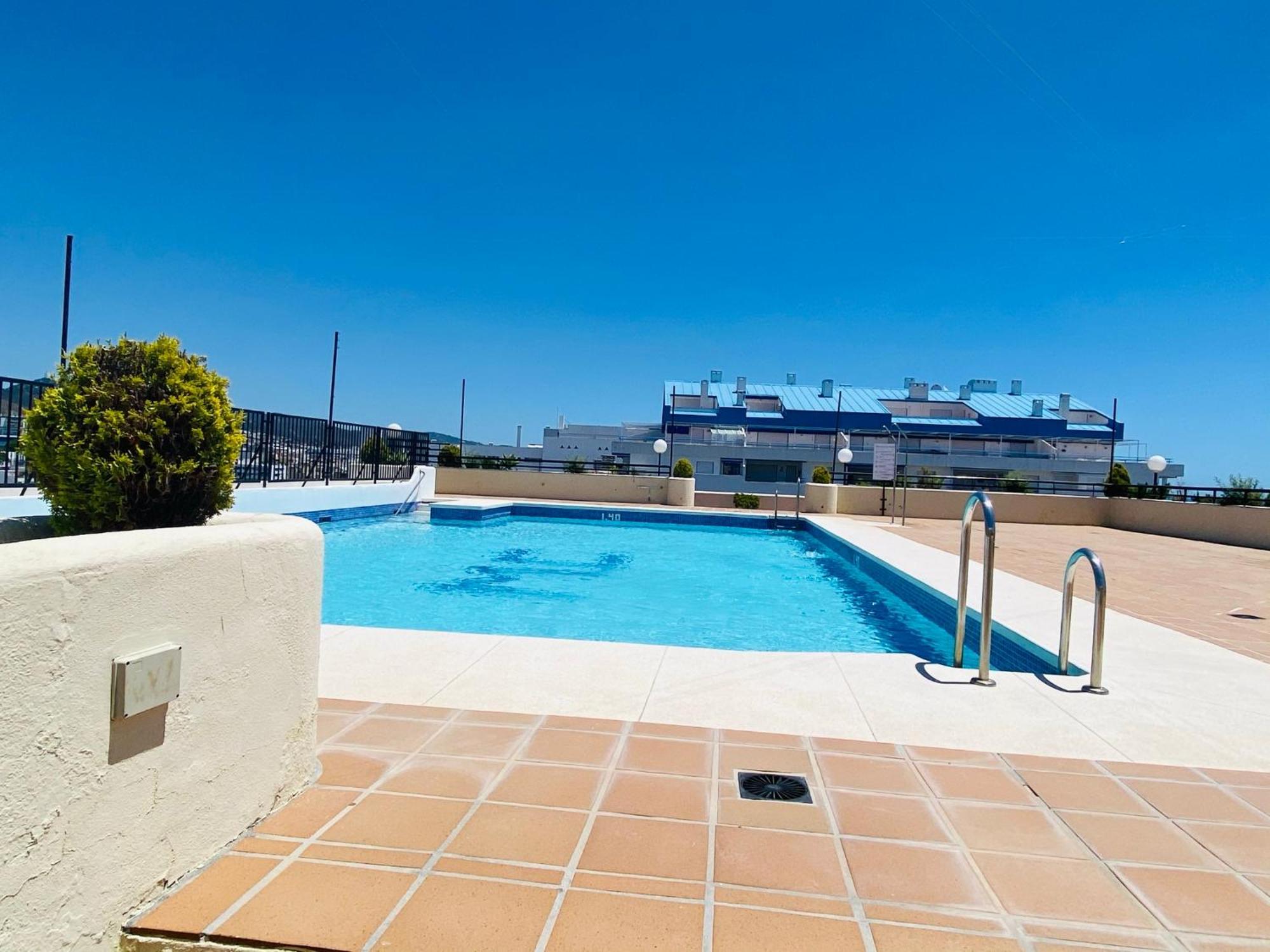 מארבלה Apartment On The First Line Of The Sea With A View And Free Parking מראה חיצוני תמונה